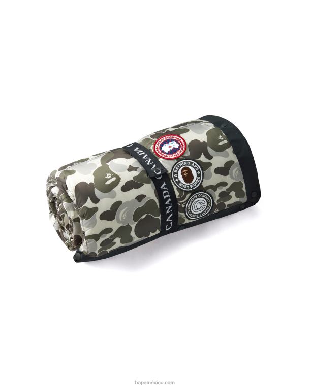 x canada goose x conceptos abc manta de plumas de camuflaje hombres A Bathing Ape 00RH616 gris