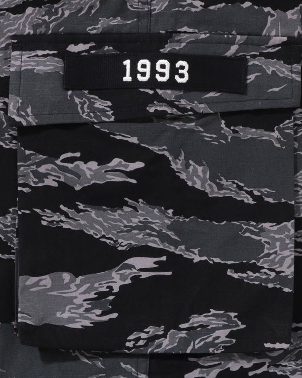 pantalones militares de ajuste relajado con camuflaje de tigre hombres A Bathing Ape 00RH335 negro